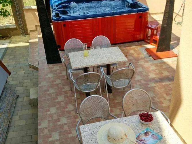 Vala Vinišće